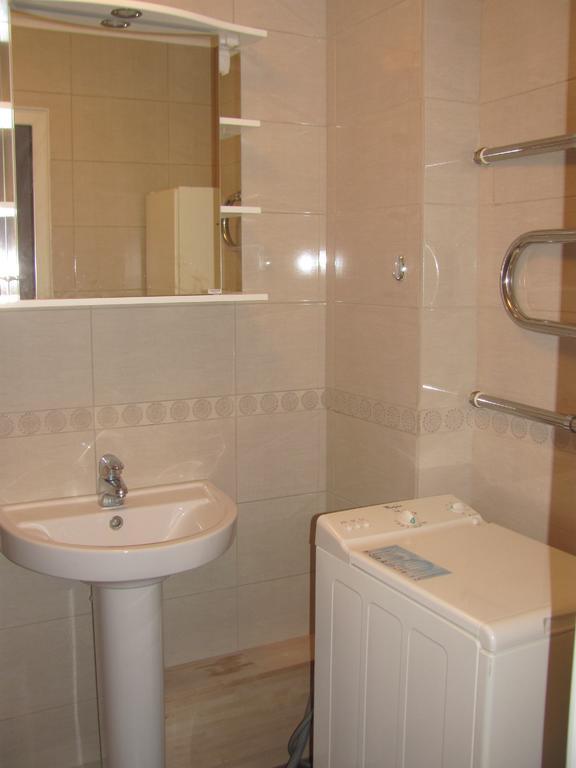 Economy Baltics Apartments - Keldrimaee Tallinn Kamer foto